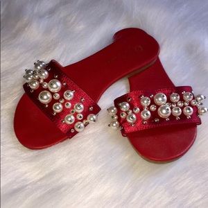 🟢🔴⚪️Pearl Slide Shoes! 🟢🔴⚪️